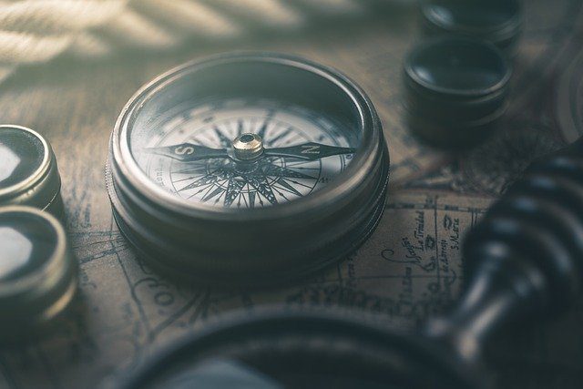 Compass Map Retro Geography - Ghinzo / Pixabay
